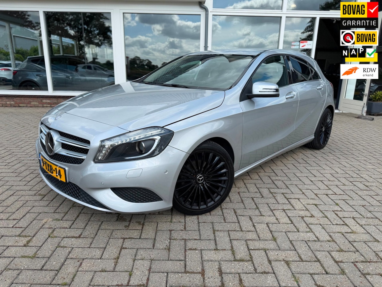 Mercedes-Benz A-klasse - 180 Ambition/ 1.6 / NAP / LED / LM Velgen - AutoWereld.nl
