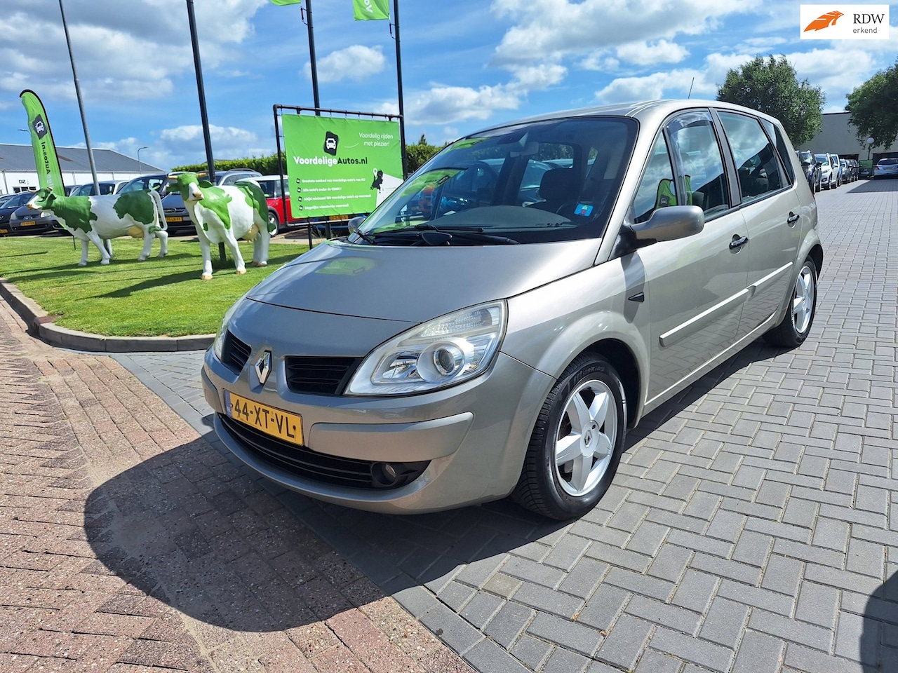Renault Scénic - 2.0-16V Business Line / APK juli 2027 - AutoWereld.nl