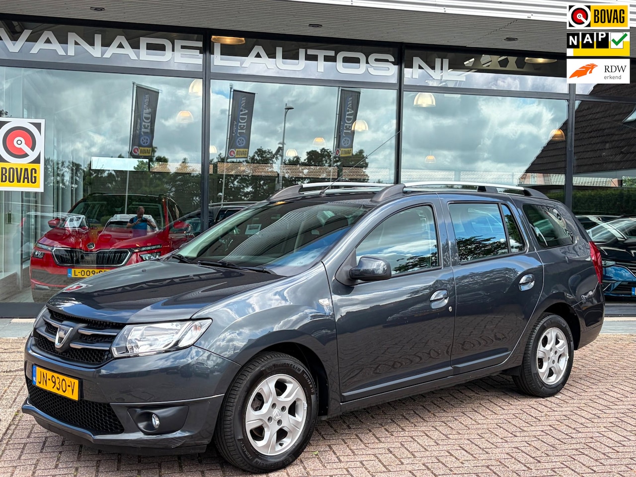 Dacia Logan MCV - 0.9 TCe S&S Prestige Leer Navi Airco Cruise Trekhaak NL-Auto NAP Dealeronderhouden! - AutoWereld.nl
