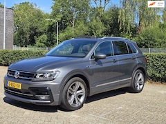 Volkswagen Tiguan - 1.5 TSI R-line/2020/ Pano /6 bak/Nap/Apk/ Top auto