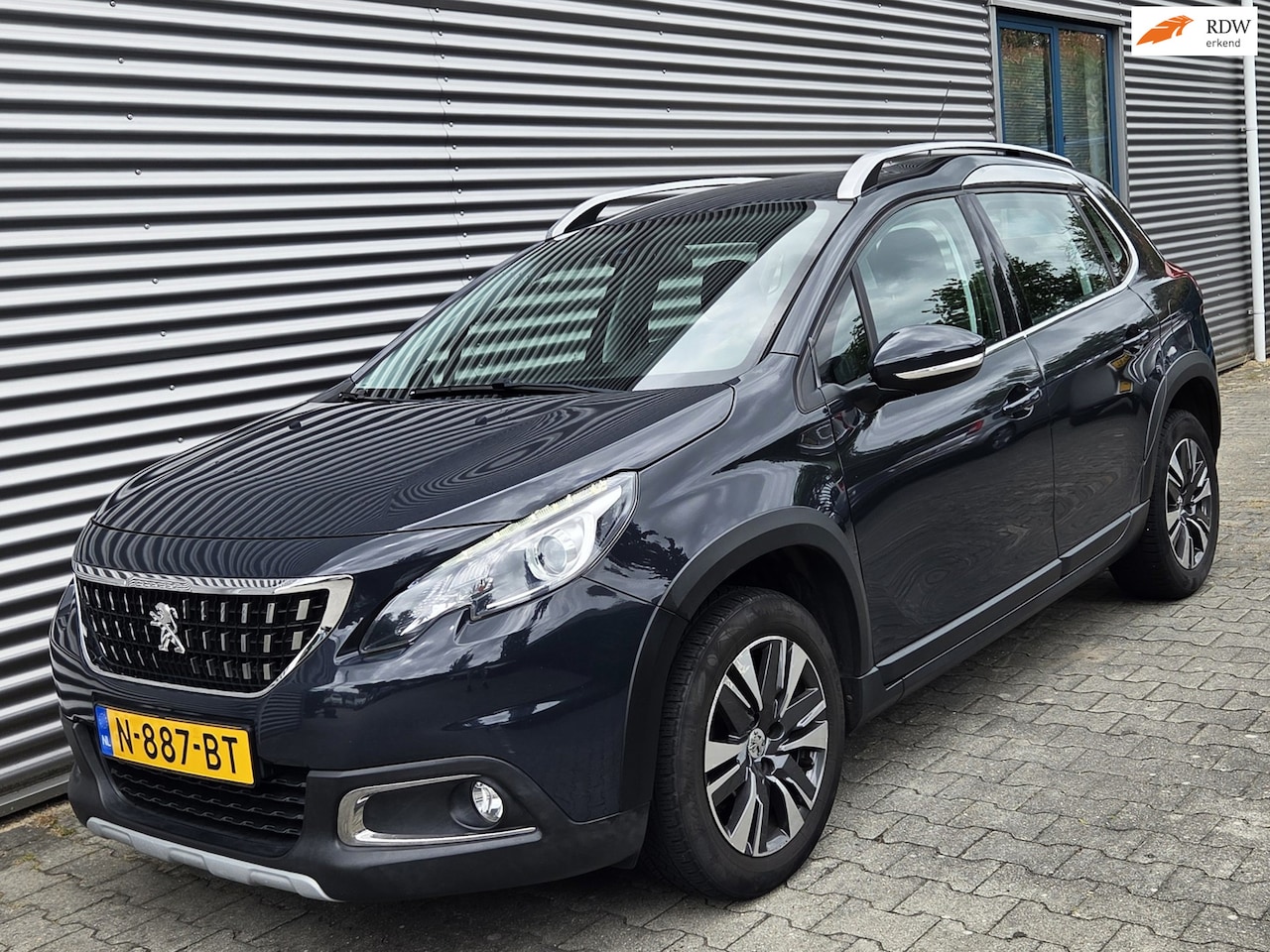 Peugeot 2008 - 1.2 PureTech Active 02-2018 Gris Hurricane 121dkm!! - AutoWereld.nl