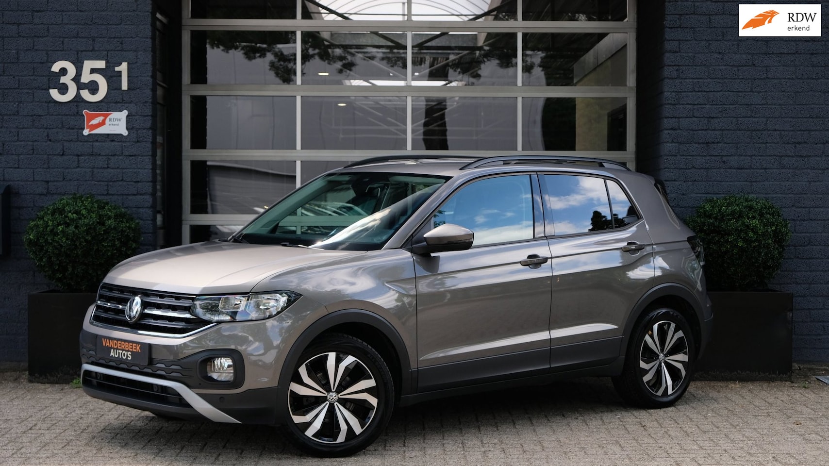 Volkswagen T-Cross - 1.0 TSI Style 116PK ACC DSG CARPLAY CAMERA TREKHAAK - AutoWereld.nl