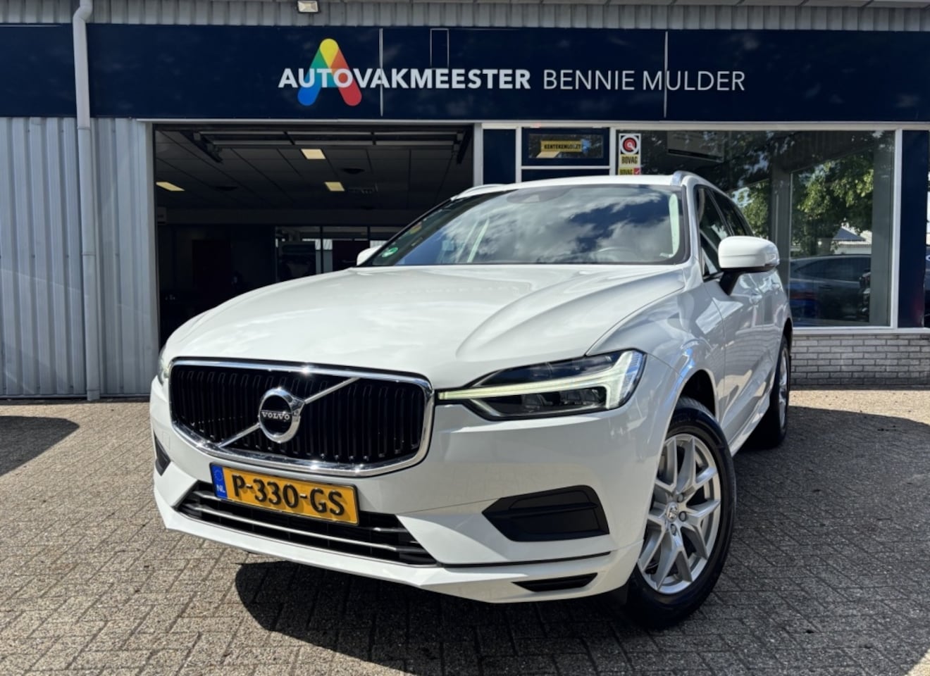 Volvo XC60 - 2.0 T5 Momentum DEALER O.H. / CAMERA / LED - AutoWereld.nl