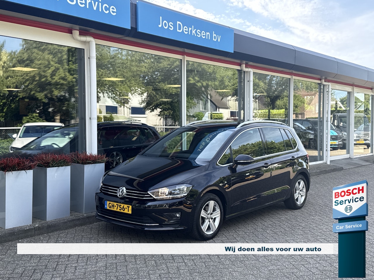 Volkswagen Golf Sportsvan - 1.2 TSI 110PK Business Edition - PDC v+a | Nav | Stoelverw. | Dodehoek | Trekaak - AutoWereld.nl