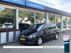 Volkswagen Golf Sportsvan - 1.2 TSI 110PK Business Edition - PDC v+a | Nav | Stoelverw. | Dodehoek | Trekaak