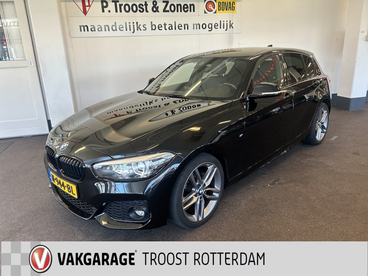 BMW 1-serie - 118i Edition M Sport Shadow Executive Automaat | Stoel+Stuurverwarming | Lederen bekleding - AutoWereld.nl