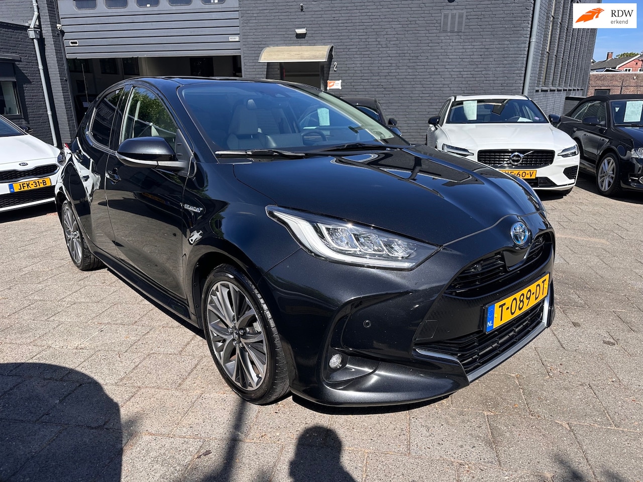 Toyota Yaris - 1.5 Hybrid Executive|Aut|Leder|NIEUWSTAAT? - AutoWereld.nl