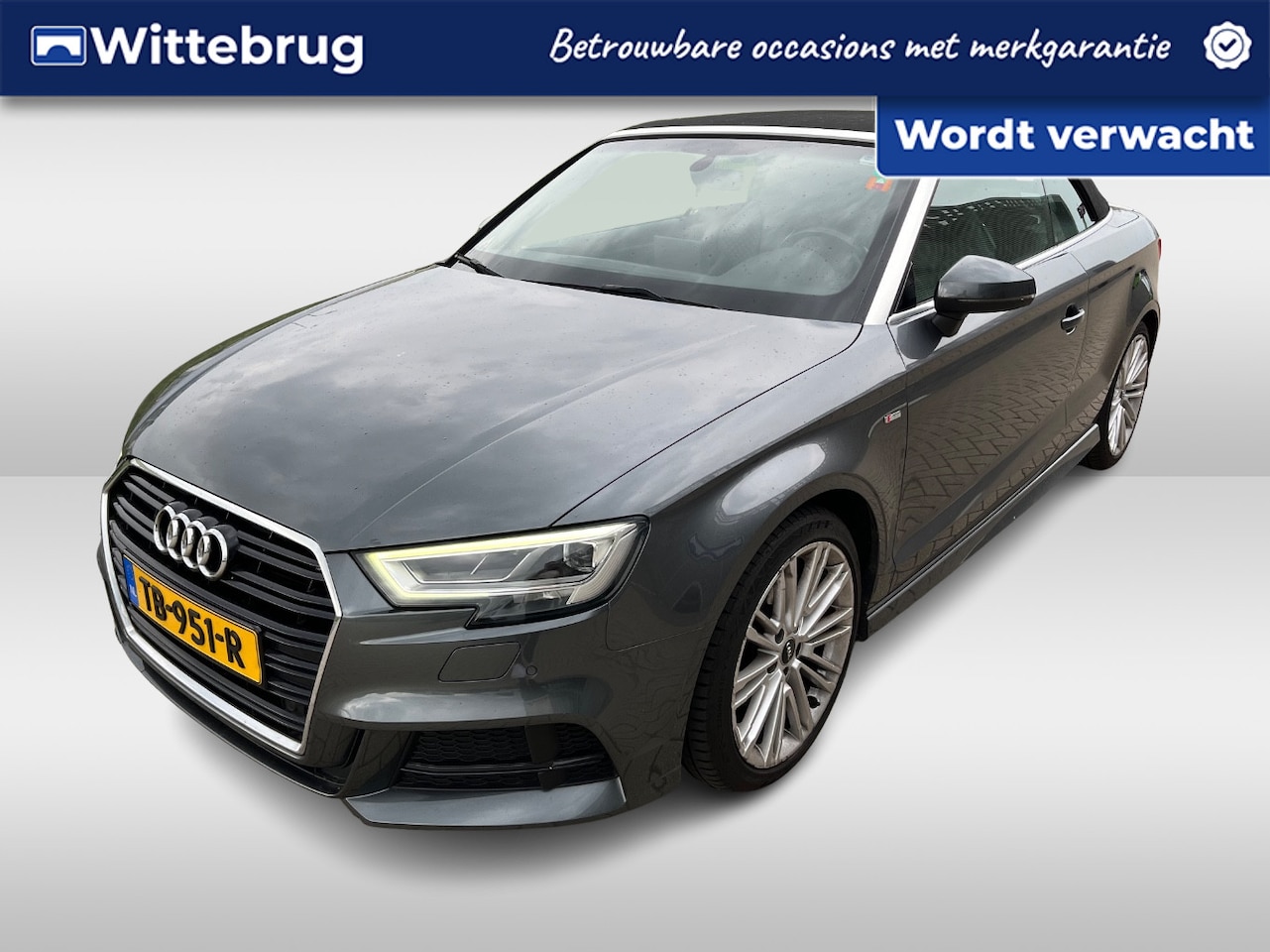 Audi A3 Cabriolet - 1.5 TFSI CoD Sport S Line Edition / Digitaal dashboard / Navigatie / Leder / Sport stoele - AutoWereld.nl