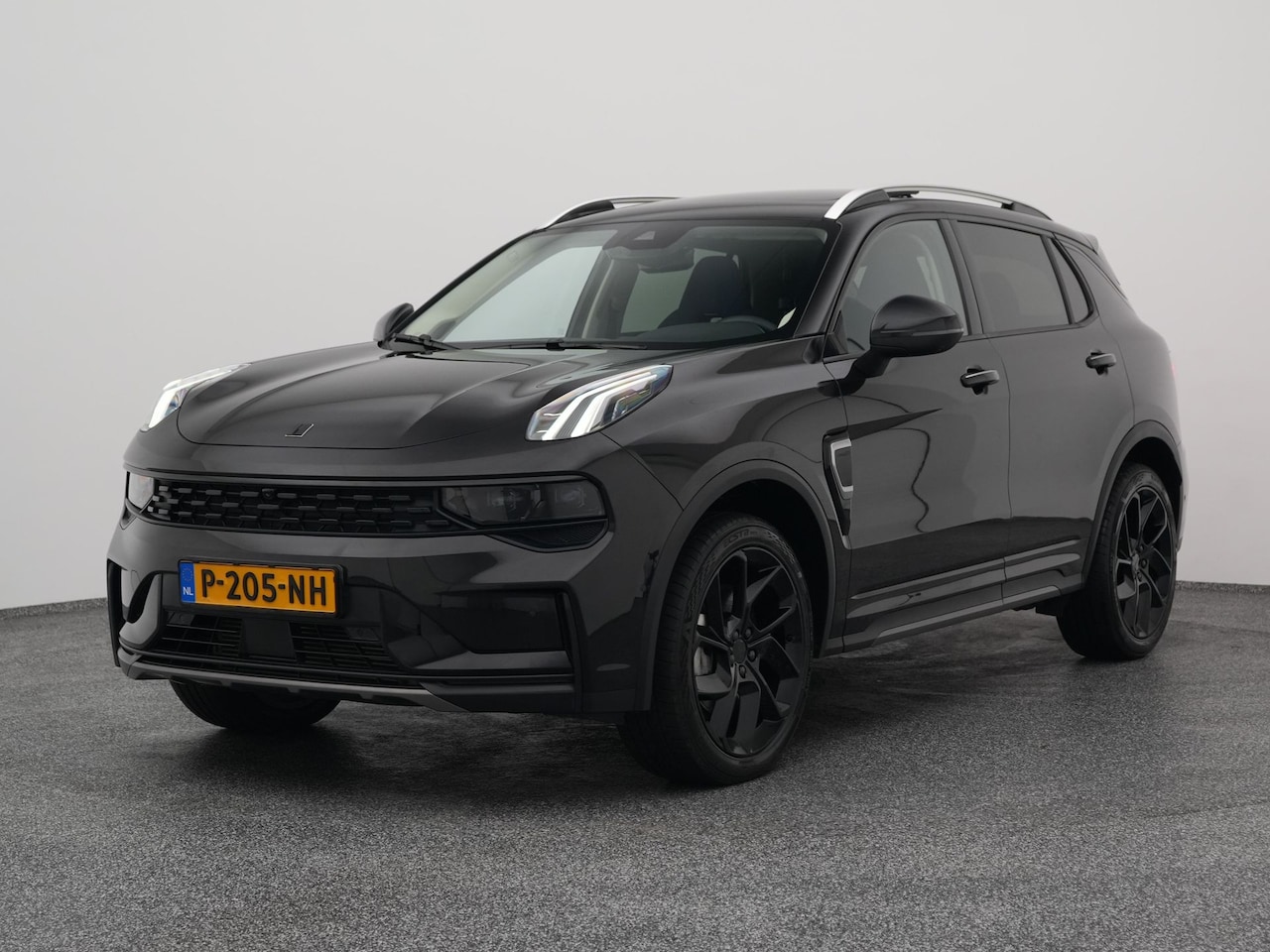 Lynk & Co 01 - 1.5 Plug-in Hybrid | 360° | BLACK | NLD AUTO - AutoWereld.nl