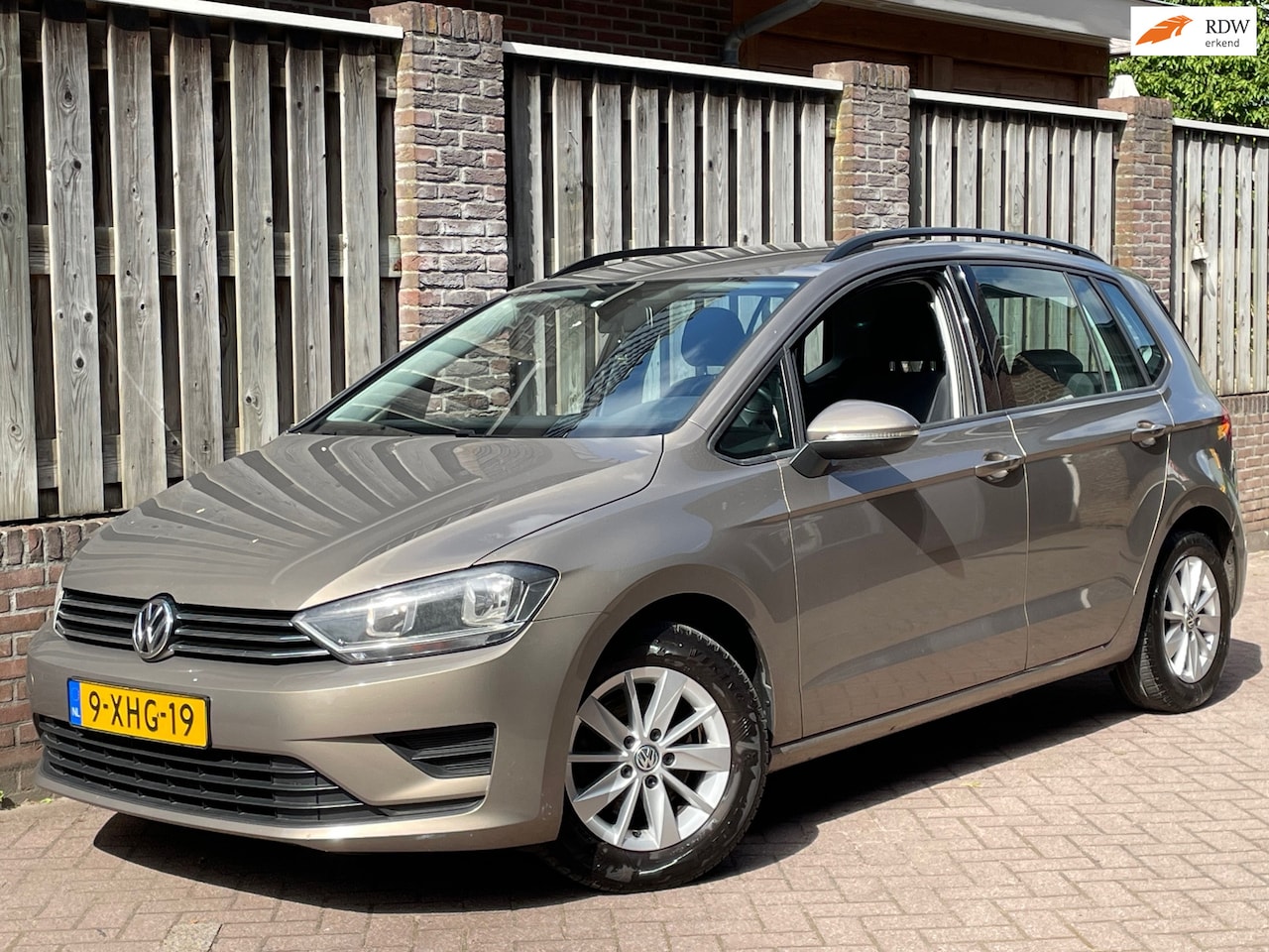 Volkswagen Golf Sportsvan - 1.2 TSI Comfortline AIRCO/CLIMA, Trekhaak, Cruise, 146DKM - AutoWereld.nl