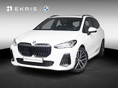 BMW 2-serie Active Tourer - 218i | M Sportpakket | Innovation Pack | Travel Pack | 18 inch | Stuurwielverwarming | Com