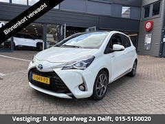 Toyota Yaris - 1.5 Hybrid Premium | Navigatie | Panoramadak | Half Leder |