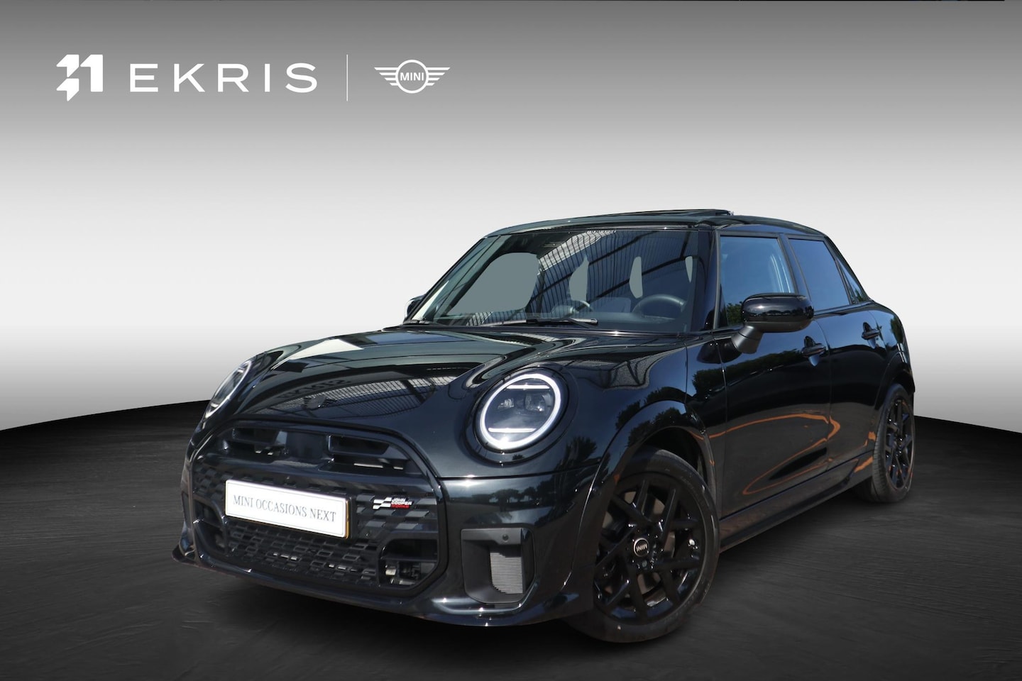 MINI 5-Deurs - Cooper C | John Cooper Works uitvoering + Pakket XL - AutoWereld.nl