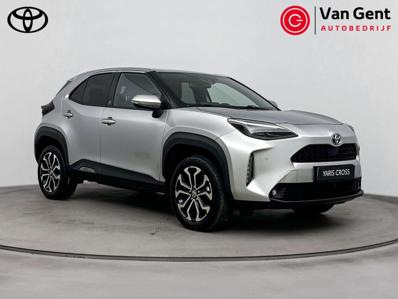 Toyota Yaris Cross - 1.5 Hybrid Dynamic | Dodehoek detectie | Stoel-/stuurverwarming | Apple Carplay / Android - AutoWereld.nl