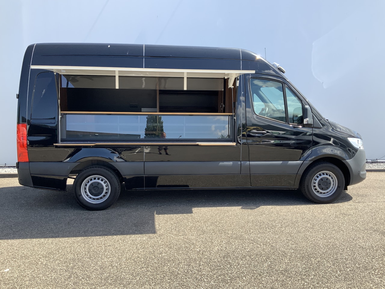 Mercedes-Benz Sprinter - Verkoopwagen 314 2.2 CDI 366 L2H2 Airco 2 Zits .220 v .Aansluiting Euro 6 - AutoWereld.nl
