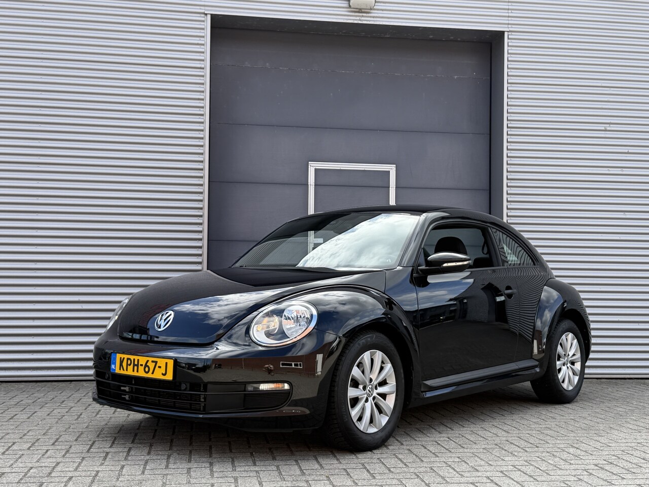 Volkswagen Beetle - 1.2 TSI Design BlueMotion I Clima I Cruise I 61000 km - AutoWereld.nl