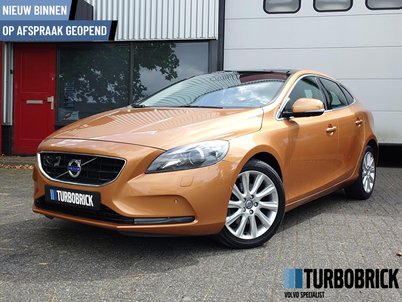 Volvo V40 - 1.6 T3 Summum |1e eig|Pano|Cruise|CitySafety|Clima - AutoWereld.nl
