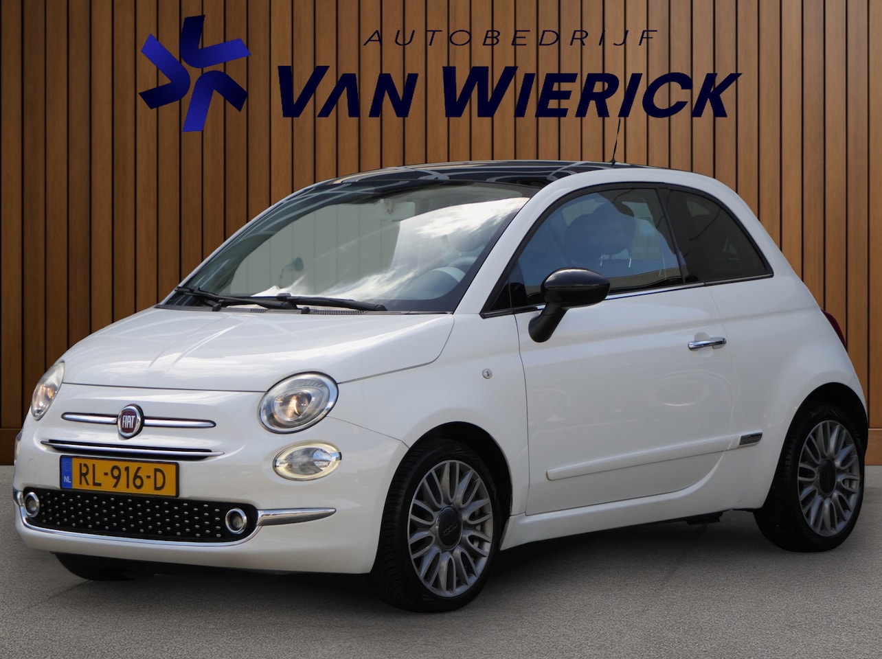 Fiat 500 - 1.2 Lounge | Panoramadak | Sportstoelen | Virtual Cockpit | Navigatie | Bluetooth | LM Vel - AutoWereld.nl