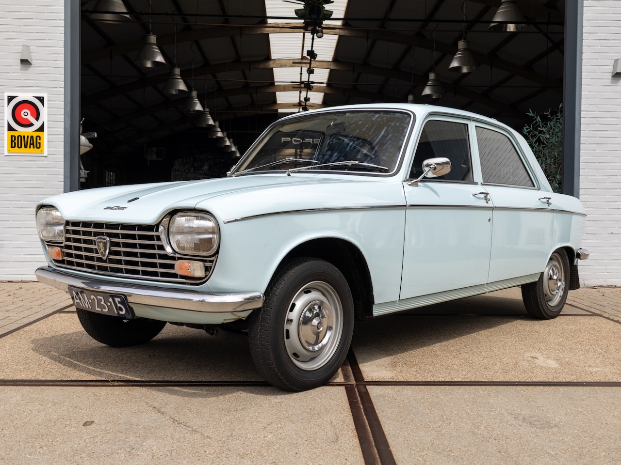 Peugeot 204 - AutoWereld.nl