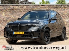 BMW X5 - XDRIVE50E M-Sport Sky lounge Luchtvering Panodak 22 Inch Head Up
