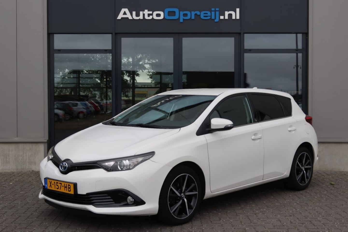 Toyota Auris - 1.8 Hybrid Team D AUTOMAAT Clima, NAVI, Cruise - AutoWereld.nl