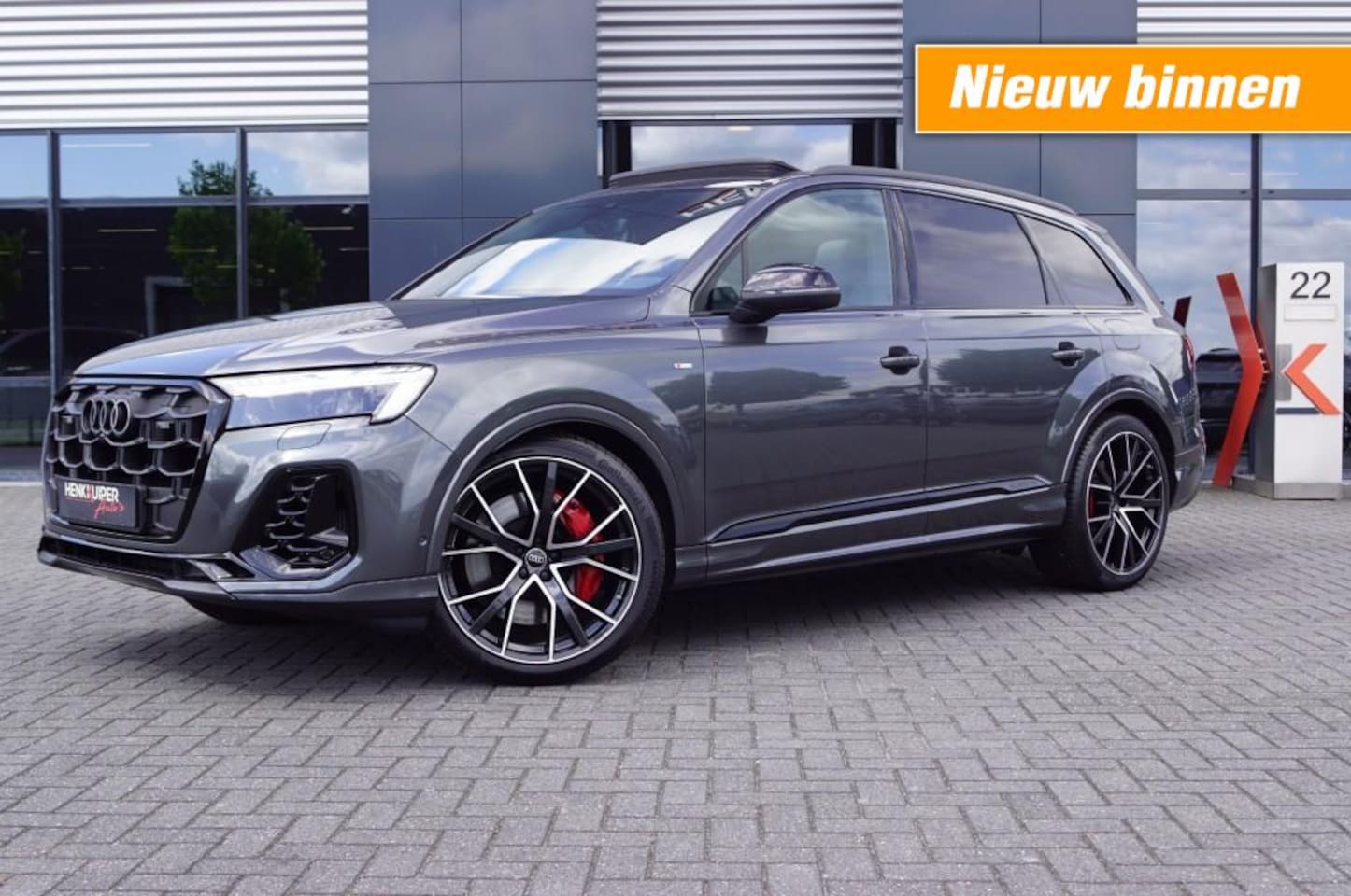 Audi Q7 - 60 TFSi S Competition 490pk/ Panodak/ Sportstoelen leer ruitmotief/ Trekhaak wegklapb./Luc - AutoWereld.nl