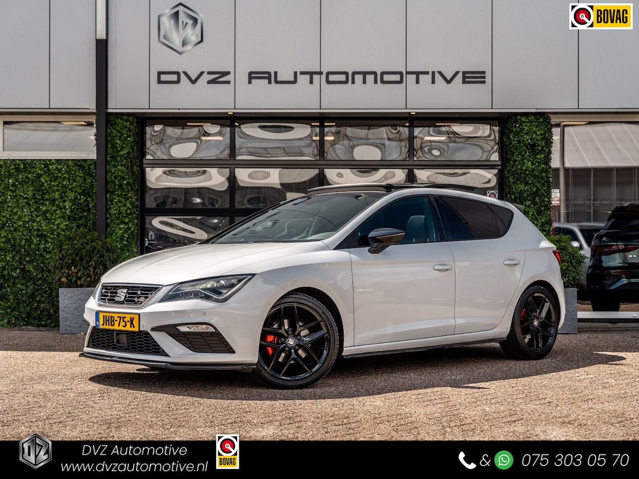 SEAT Leon - 1.5 TSI FR Ultimate Edition Black | Pano | Beats | ACC - AutoWereld.nl