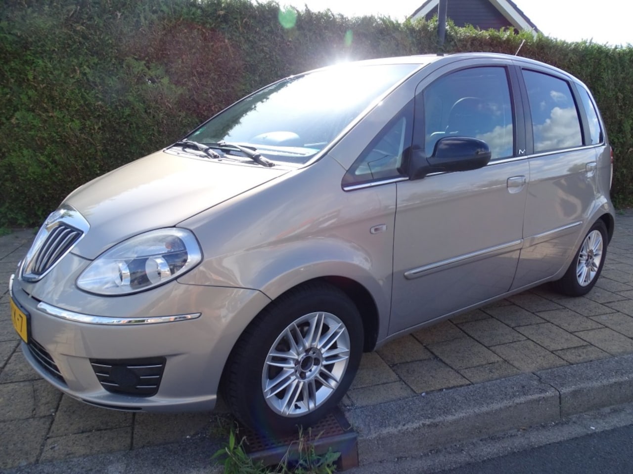 Lancia Musa - 1.4-16V PLATINUM SenS-Airco-Lmv-Cruise-Pano - AutoWereld.nl