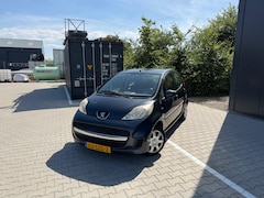 Peugeot 107 - 1.0-12V XS