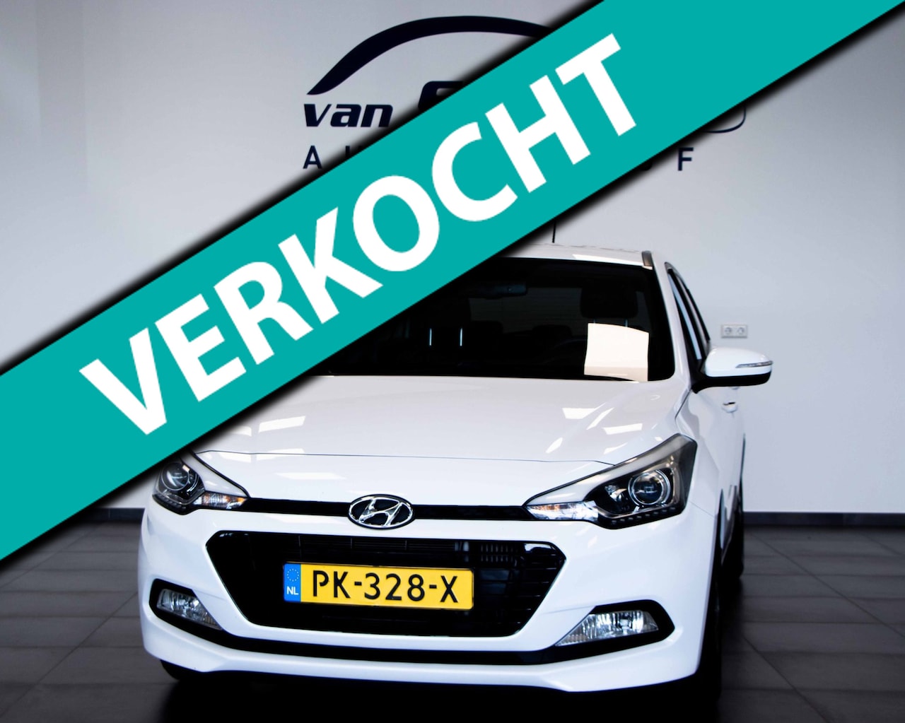 Hyundai i20 - 1.0 T-GDI Black Edition| Navi| Camera| Cruise | Trekhaak - AutoWereld.nl