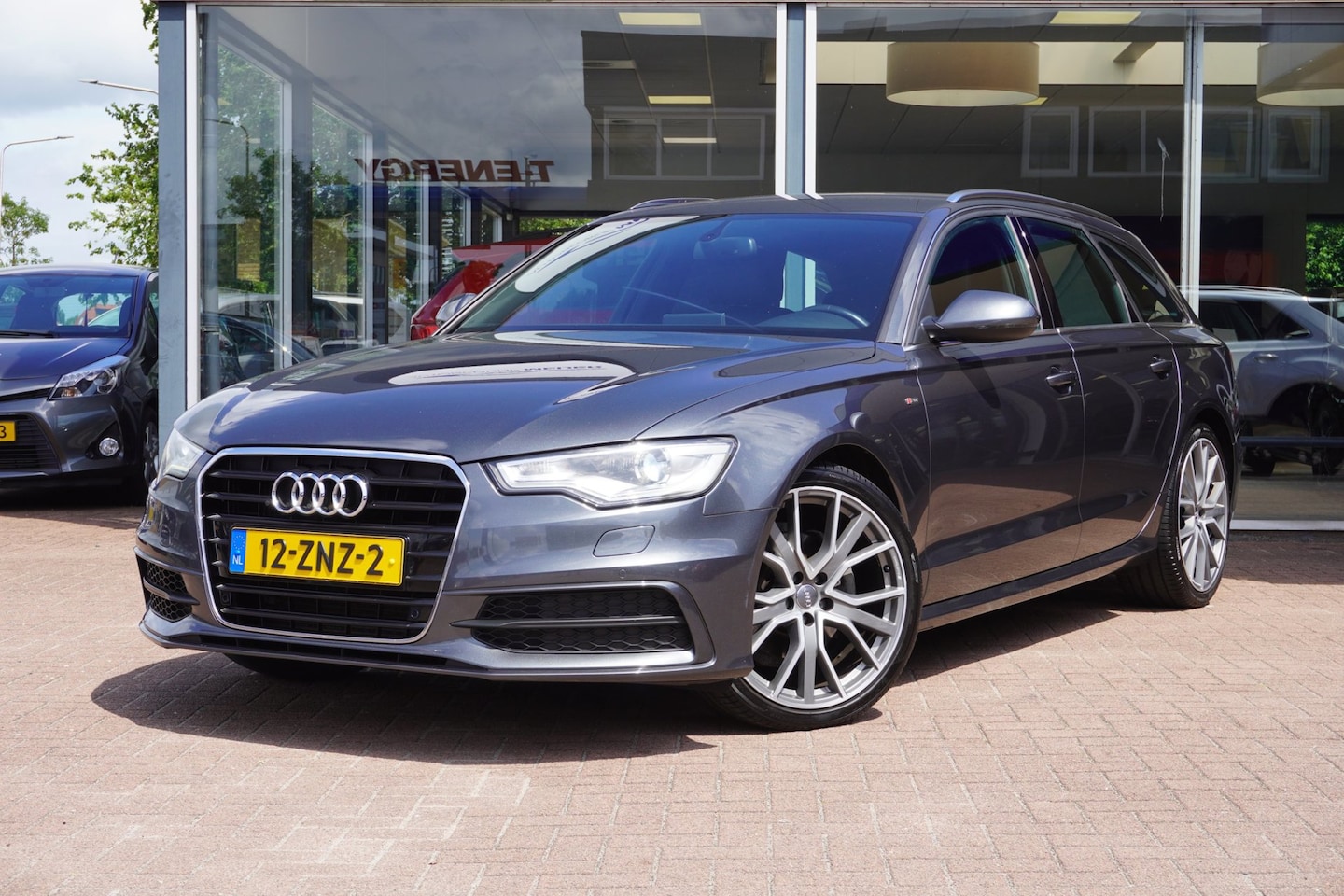 Audi A6 Avant - 2.0 TFSI S Edition Automaat | Navigatie | Vol opties | Lm velgen | Inruil mogelijk - AutoWereld.nl