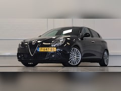 Alfa Romeo Giulietta - 1.4 T Distinctive Sportuitlaat Nieuwe APK Garantie