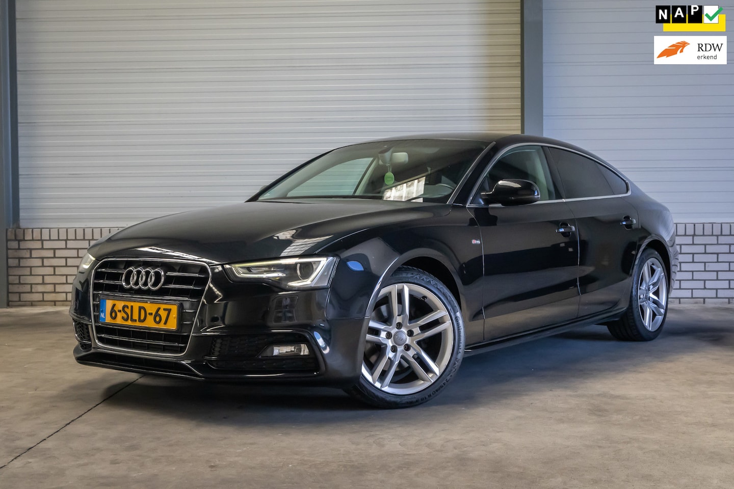 Audi A5 Sportback - 1.8 TFSI Business Edition 1.8 TFSI Business Edition - AutoWereld.nl
