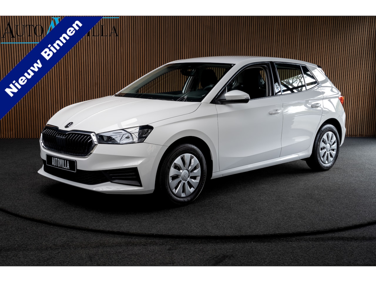 Skoda Fabia - 1.0 Navi Airco Stoelverwarm. PDC Cruise Carplay BTW auto - AutoWereld.nl