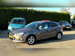 Ford Focus - APK NIEUW AIRCO NAVI GOED RIJDEND LEUKE AUTO