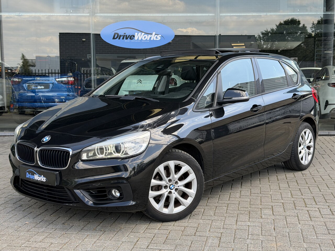BMW 2-serie Active Tourer - 218i | PANO | LED | High Executive | Interesse, Proefrit? Bel of app met: 06-24 28 28 42 / - AutoWereld.nl