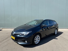 Toyota Auris Touring Sports - 1.8 Hybr. Trend PANORAMADAK | ONDERHOUDSBOEKJE | NAP