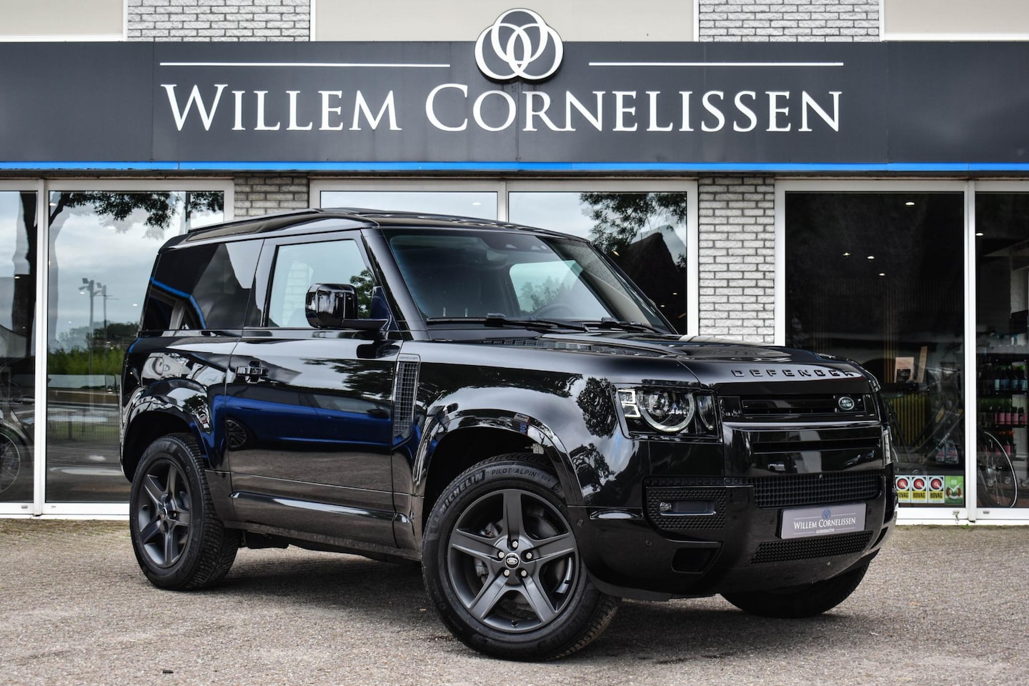Land Rover Defender 90 - 3.0 D200 MHEV SE Trekhaak Meridian Sound Leder - AutoWereld.nl