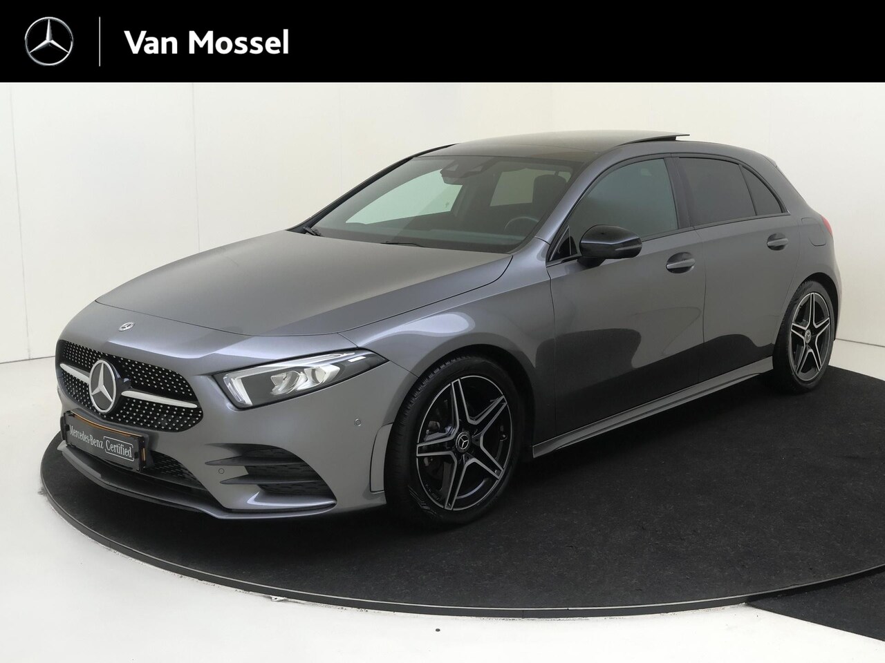 Mercedes-Benz A-klasse - 180 Business Solution AMG / Panorama-dak / Achteruitrijcamera / - AutoWereld.nl