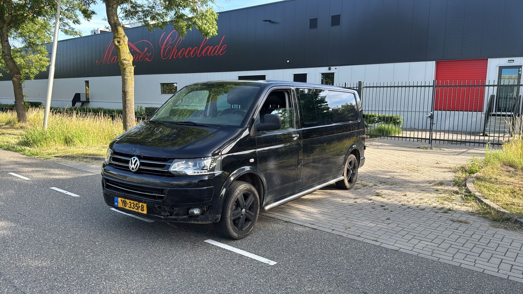 Volkswagen Transporter - 2.0 TDI L2H1 4Motion DC Comfortline DUBBELE CABINE ZWART 2012 - AutoWereld.nl