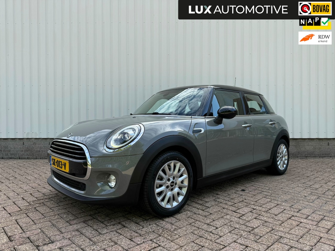 MINI 5-Deurs - 1.5 Cooper Pepper, CarPlay, Navi, 1e eigenaar, Dealer onderhouden, NAP - AutoWereld.nl