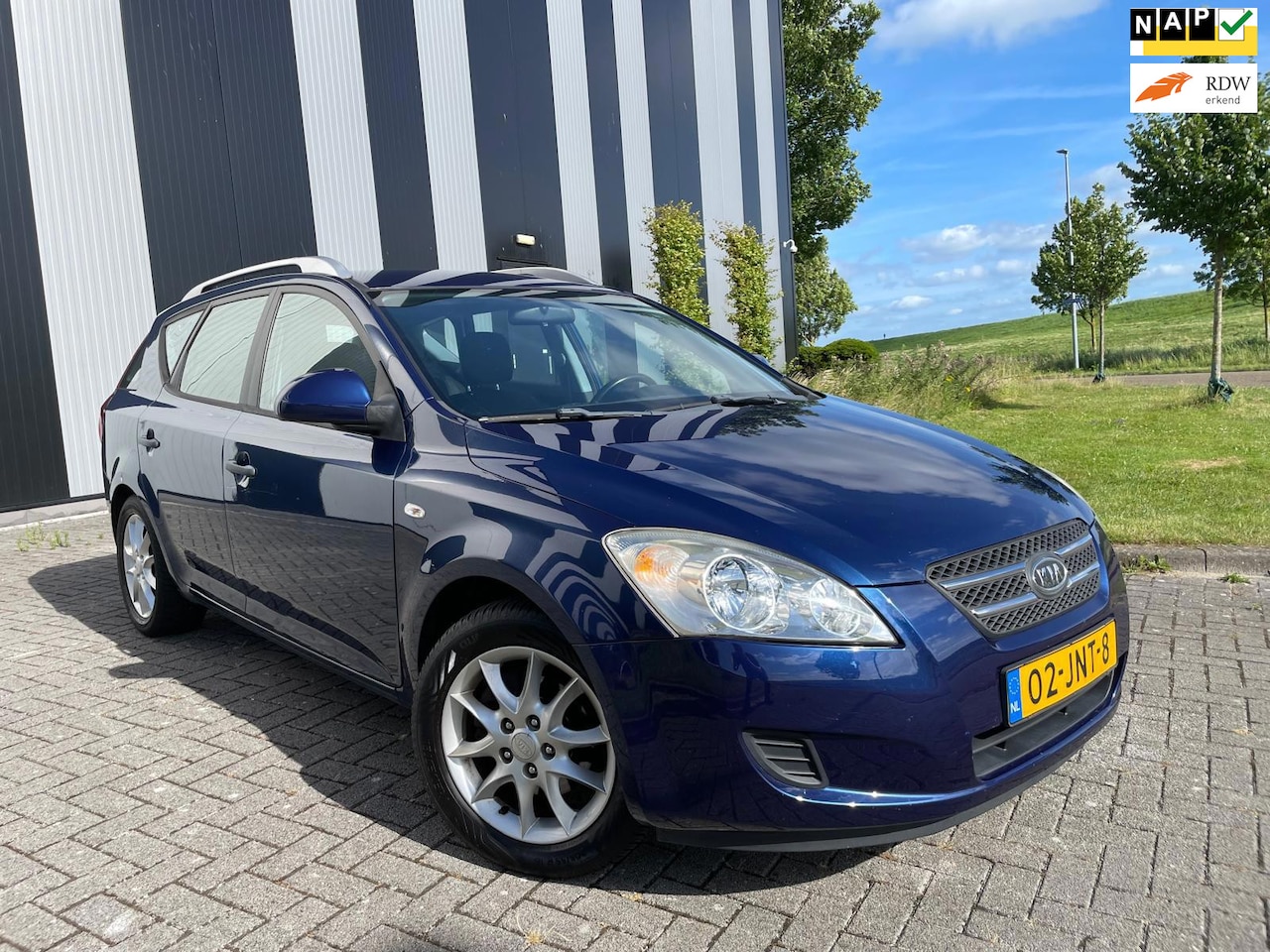 Kia Cee'd Sporty Wagon - 1.4 Fifteen ISG Nw APK-Airco-Lmv-Elekpakket-2 Sleutels - AutoWereld.nl