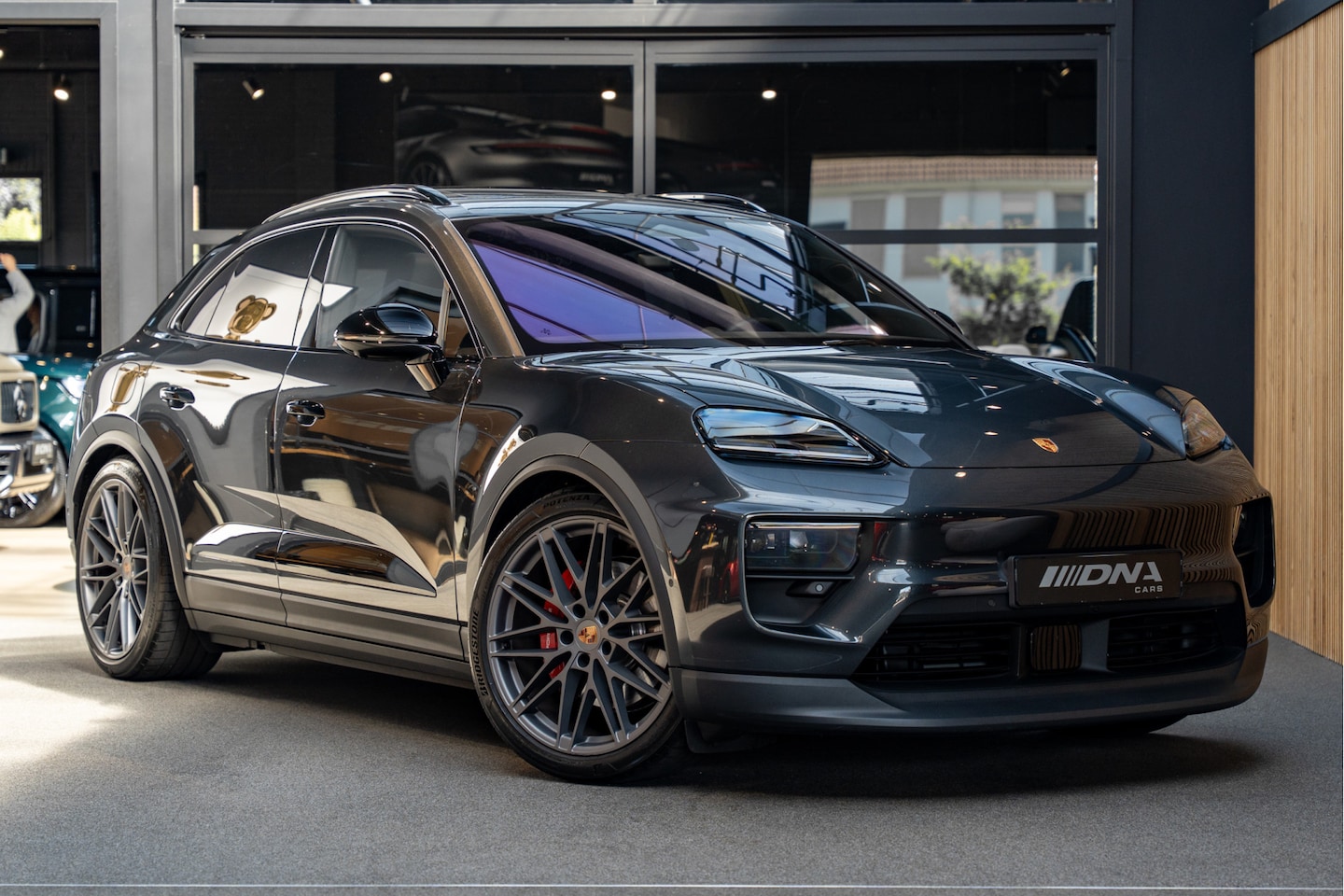 Porsche Macan - 4S 100kwh Pano ACC 4 S 100 kWh - AutoWereld.nl