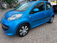 Peugeot 107 - 1.0-12V XS AUTOMAAT AIRCO ORG 95689 KM NAP VOLLEDIG ONDERHOUDEN GEHAD BINNEN EN BUITEN NW