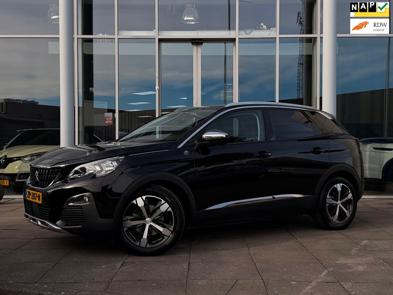Peugeot 3008 - 1.2 PureTech Crossway|Camera|Carplay|Trekhaak - AutoWereld.nl