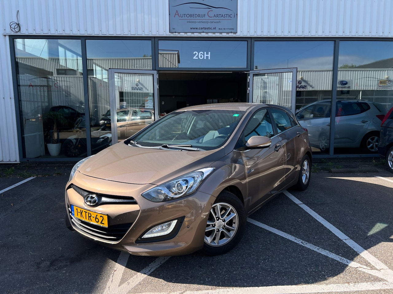 Hyundai i30 - 1.6 GDI i-Motion Plus 1e EIGENAAR | CLIMA | CRUISE | NAVI | CAMERA | PDC | DEALER ONDERHOU - AutoWereld.nl