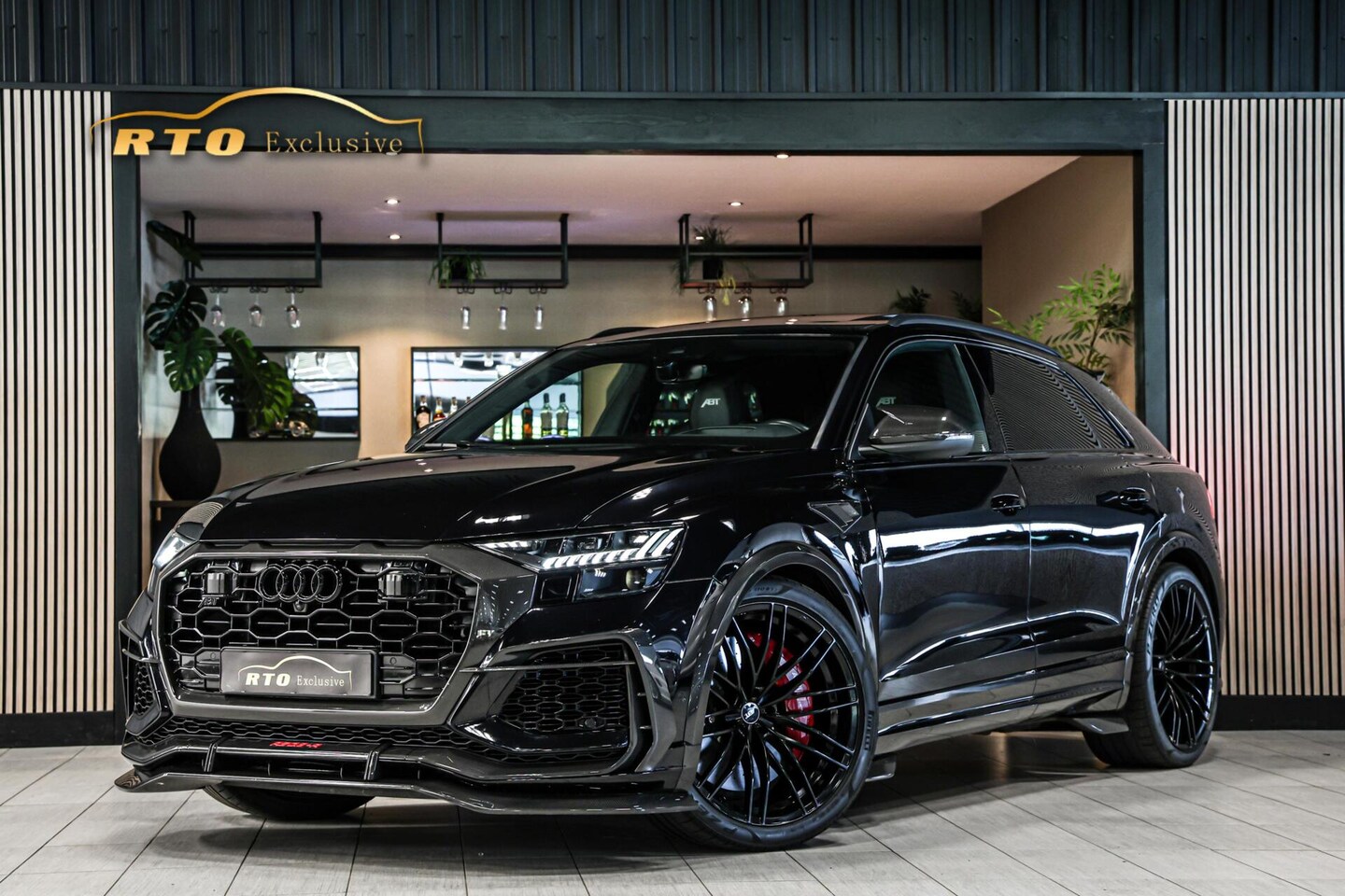 Audi RSQ8 - 4.0 TFSI RSQ8-R quattro ABT 1of125|ceramic|carbon|pano|HUD|Matrix - AutoWereld.nl