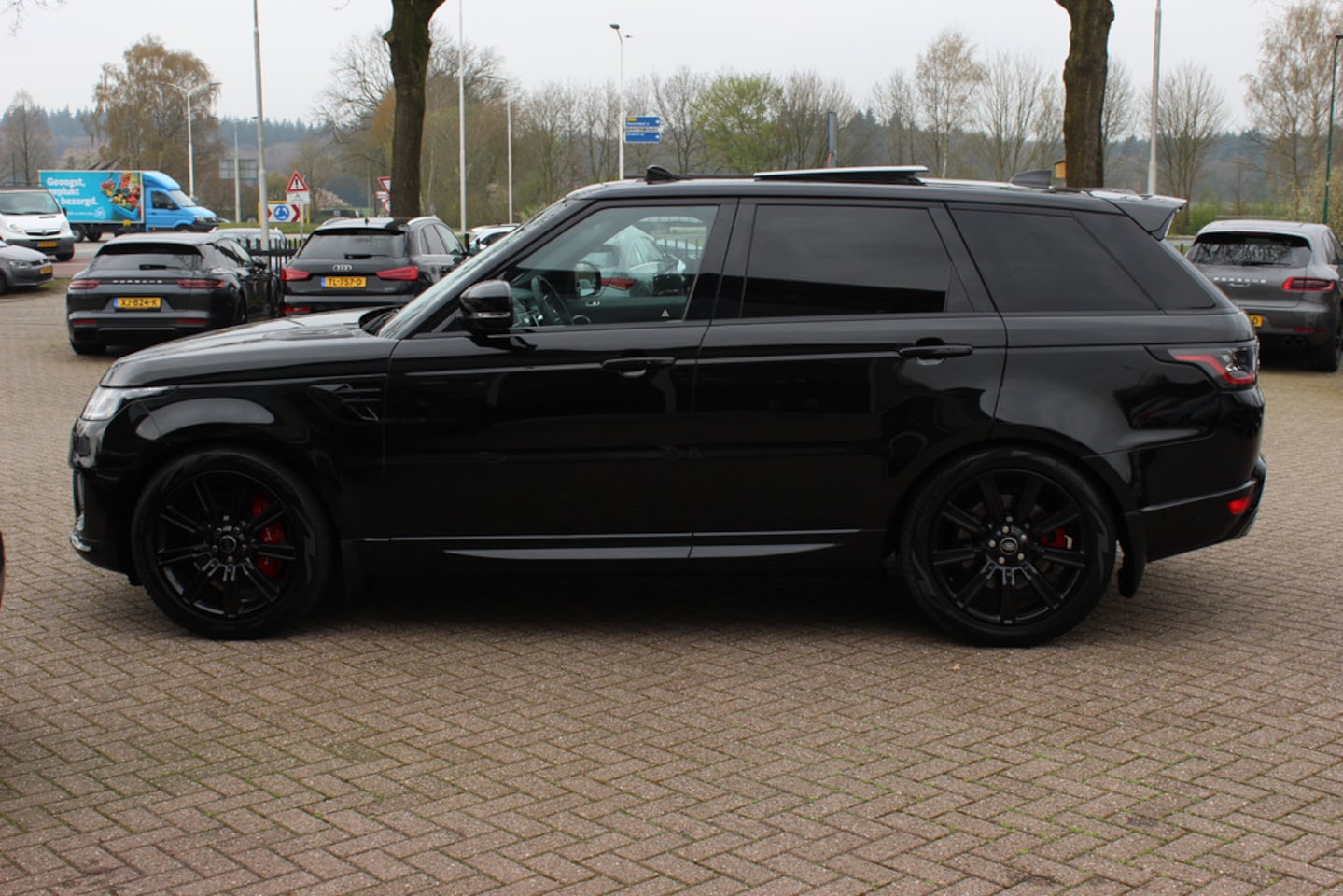 Land Rover Range Rover Sport - P400e Limited Edition / Panoramadak / 360Camera / 21'' / Keyless / Meridian / Laser LED / - AutoWereld.nl