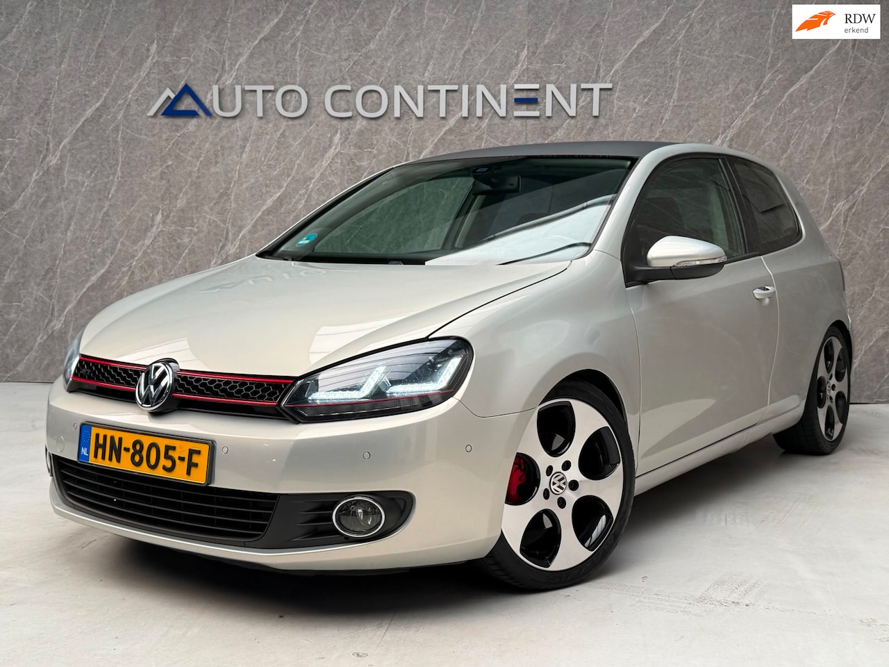 Volkswagen Golf - 1.4 TSI Highline / Veel Opties / Onderhouden - AutoWereld.nl