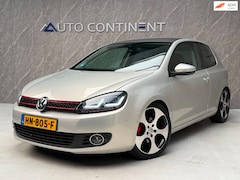 Volkswagen Golf - 1.4 TSI Highline / Veel Opties / Onderhouden